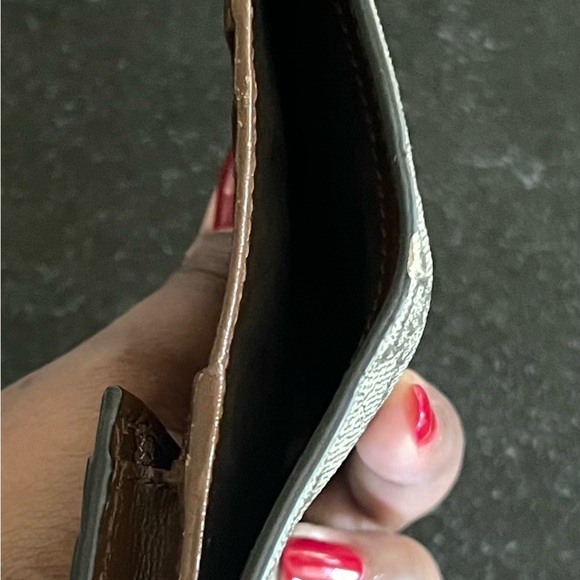 GUCCI GG Supreme Heart Motif Compact Bifold Wallet (Coated Canvas) - Picture 12 of 15